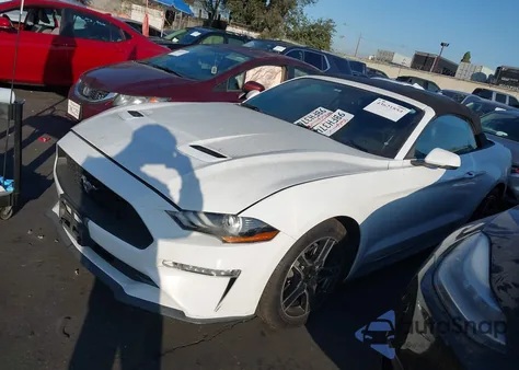 2018 Ford Mustang Ecoboost Premium из США, поврежденный, VIN 1FATP8UH0J5142642